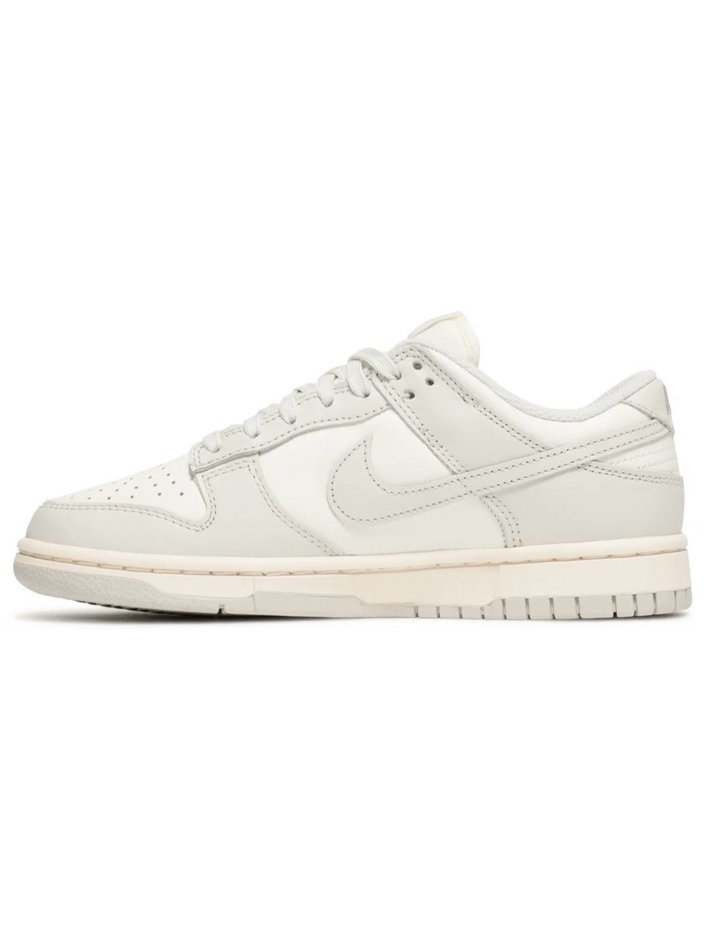 Nike Dunks in Bone - Picture 2 of 4